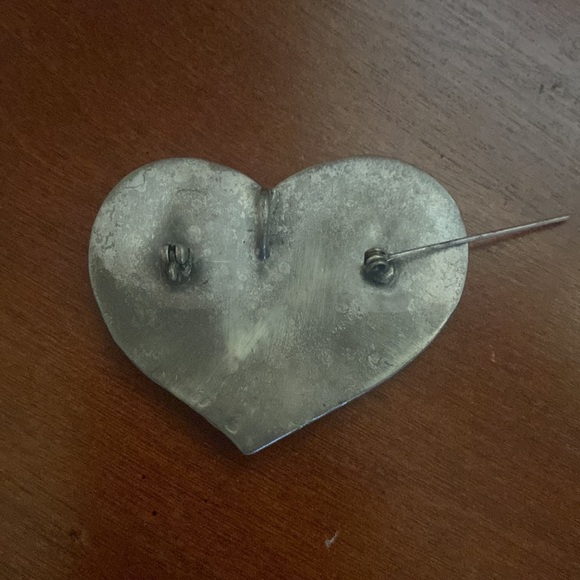 Heart Pin - Picture 2 of 3